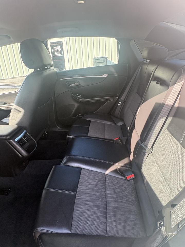 Chevrolet Impala 4dr Sdn LT w/1LT 2020