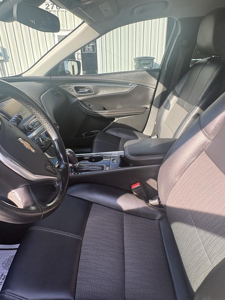 Chevrolet Impala 4dr Sdn LT w/1LT 2020