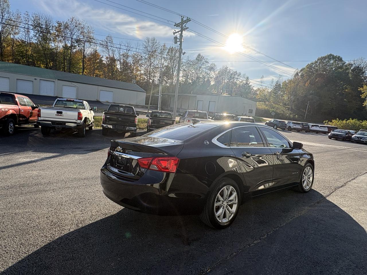 Chevrolet Impala 4dr Sdn LT w/1LT 2018