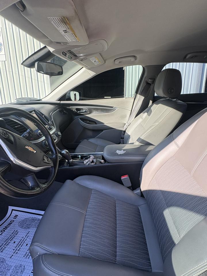Chevrolet Impala 4dr Sdn LT w/1LT 2018