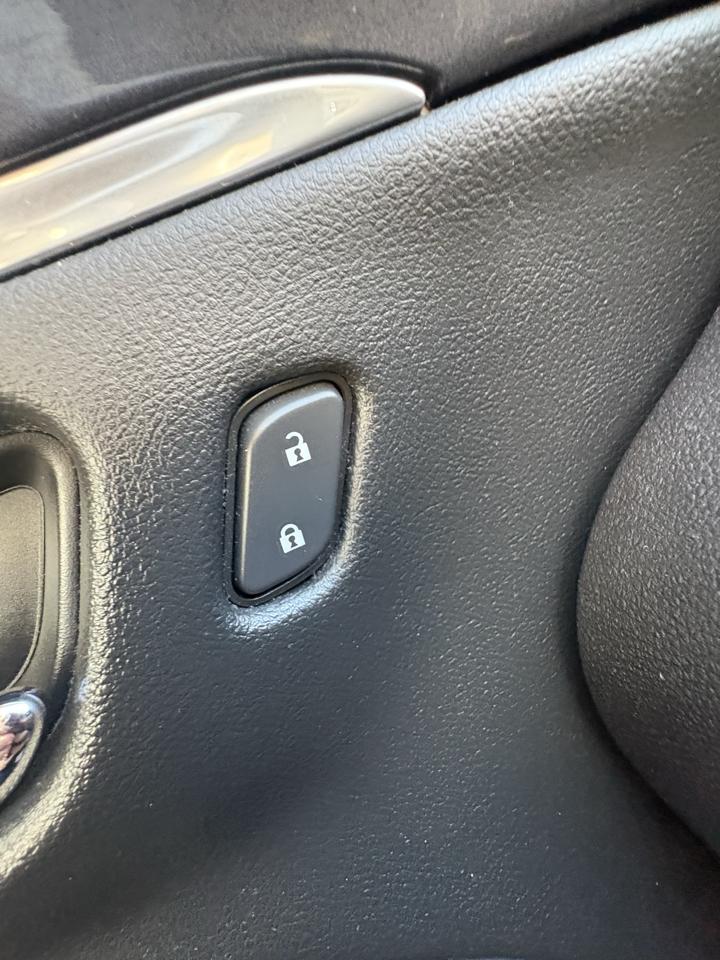 Chevrolet Impala 4dr Sdn LT w/1LT 2018