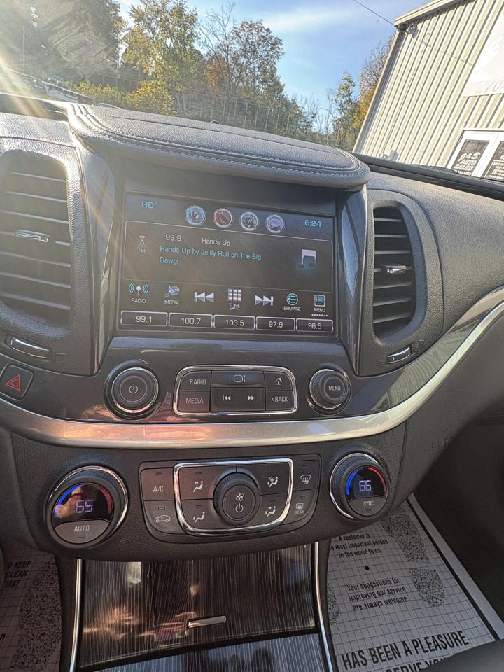 Chevrolet Impala 4dr Sdn LT w/1LT 2018