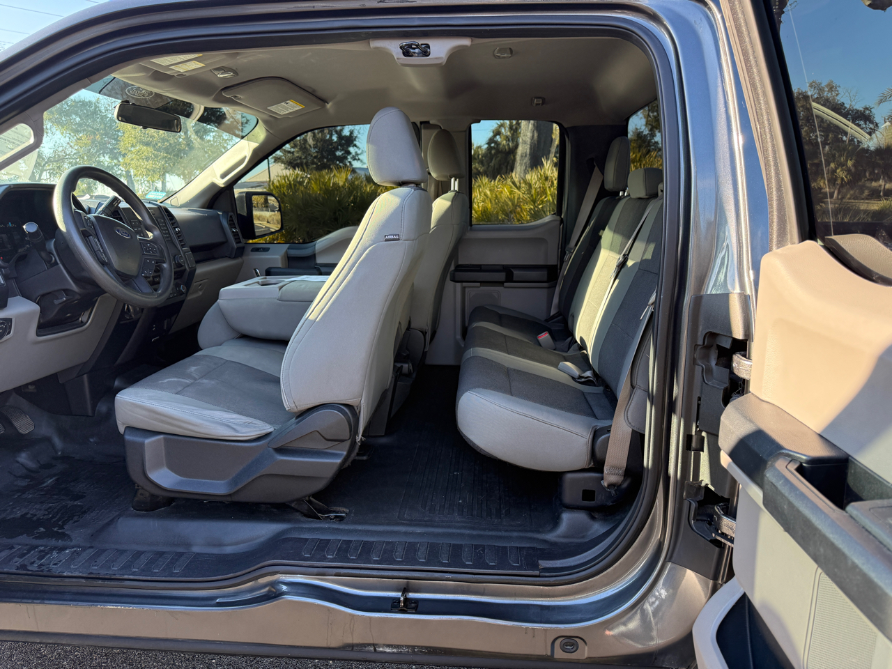 Ford F-150 XL SuperCab 6.5-ft. Bed 2WD 2016
