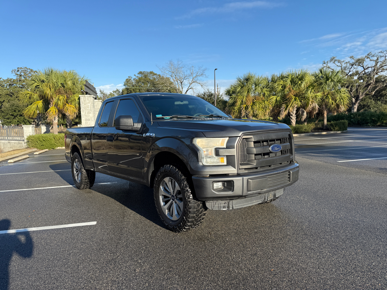 Ford F-150 XL SuperCab 6.5-ft. Bed 2WD 2016