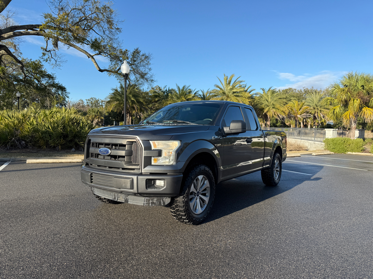 Ford F-150 XL SuperCab 6.5-ft. Bed 2WD 2016