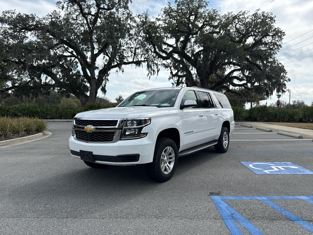 Chevrolet Suburban LT 1500 2WD 2015
