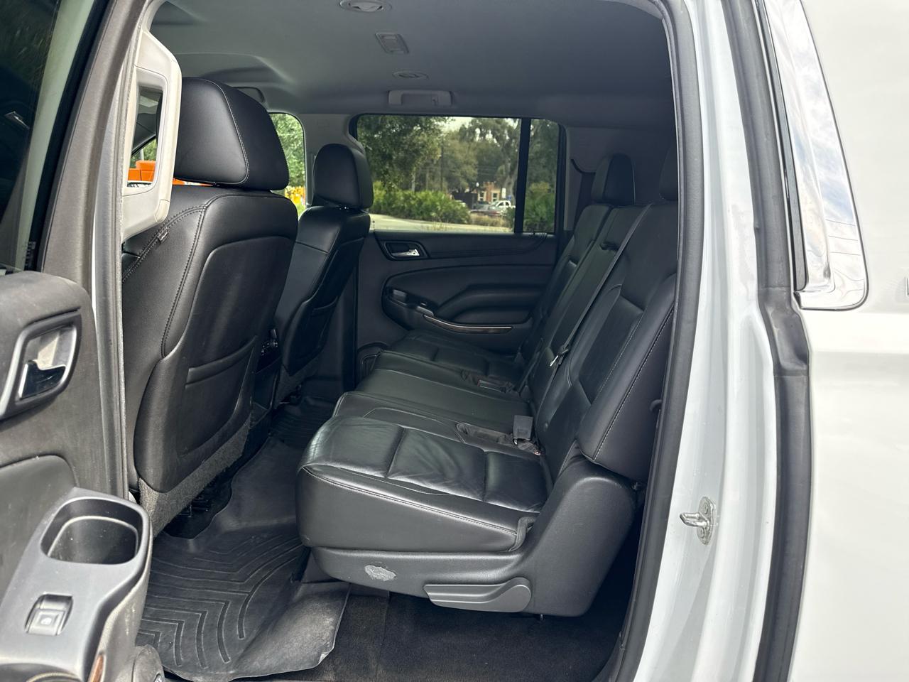 Chevrolet Suburban LT 1500 2WD 2015