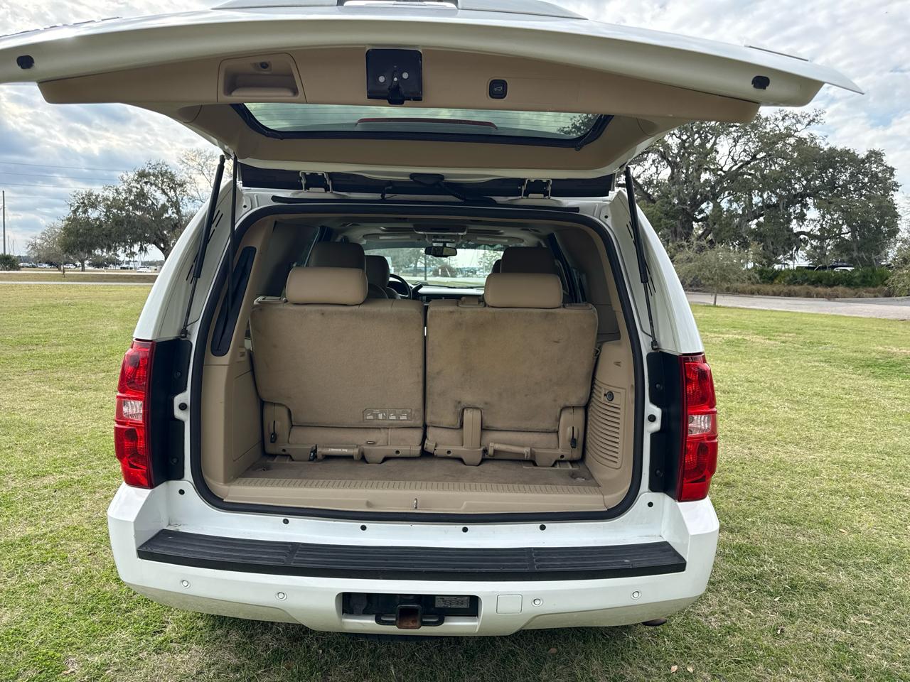 Chevrolet Tahoe LT 4WD 2011