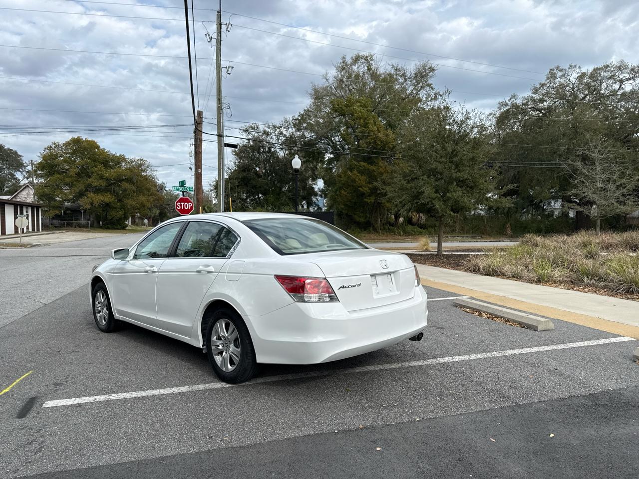 Honda Accord LX-P Sedan AT 2009