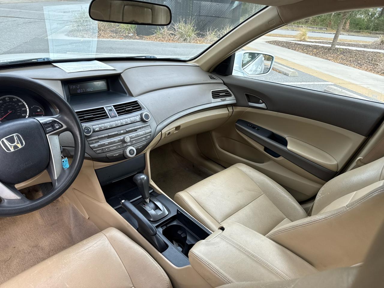 Honda Accord LX-P Sedan AT 2009