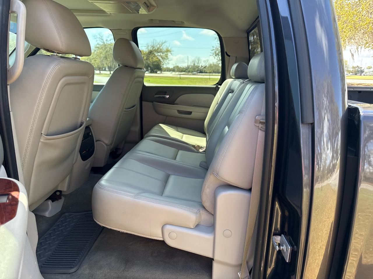 Chevrolet Silverado 1500 LTZ Crew Cab 4WD 2010