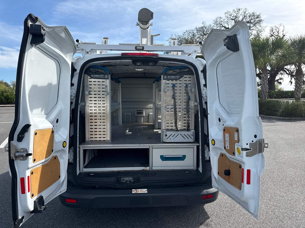 Ford Transit Connect Cargo Van XL LWB w/Rear 180 Degree Door 2016