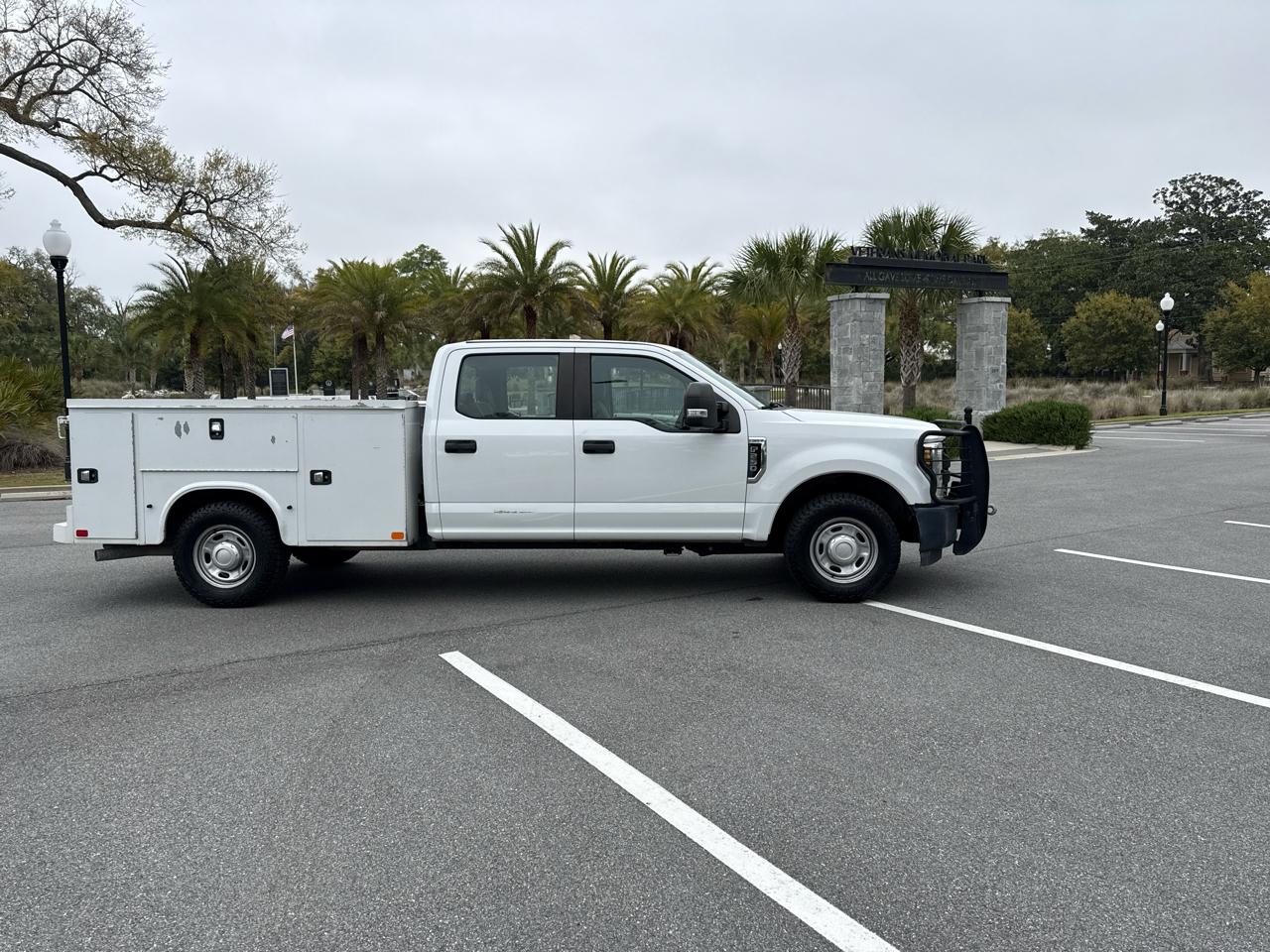 Ford F-250 SD XL Crew Cab Long Bed 2WD 2018