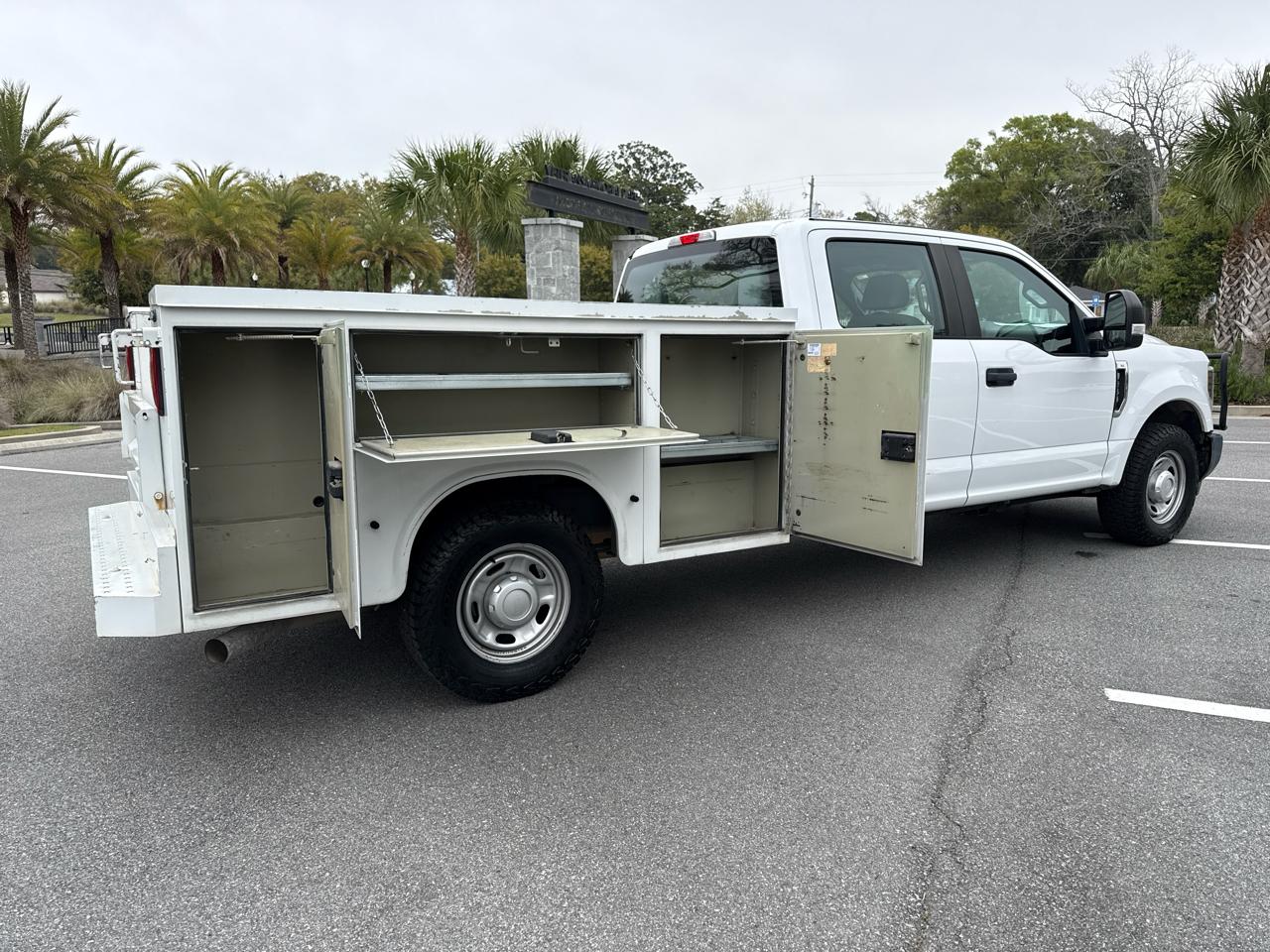 Ford F-250 SD XL Crew Cab Long Bed 2WD 2018