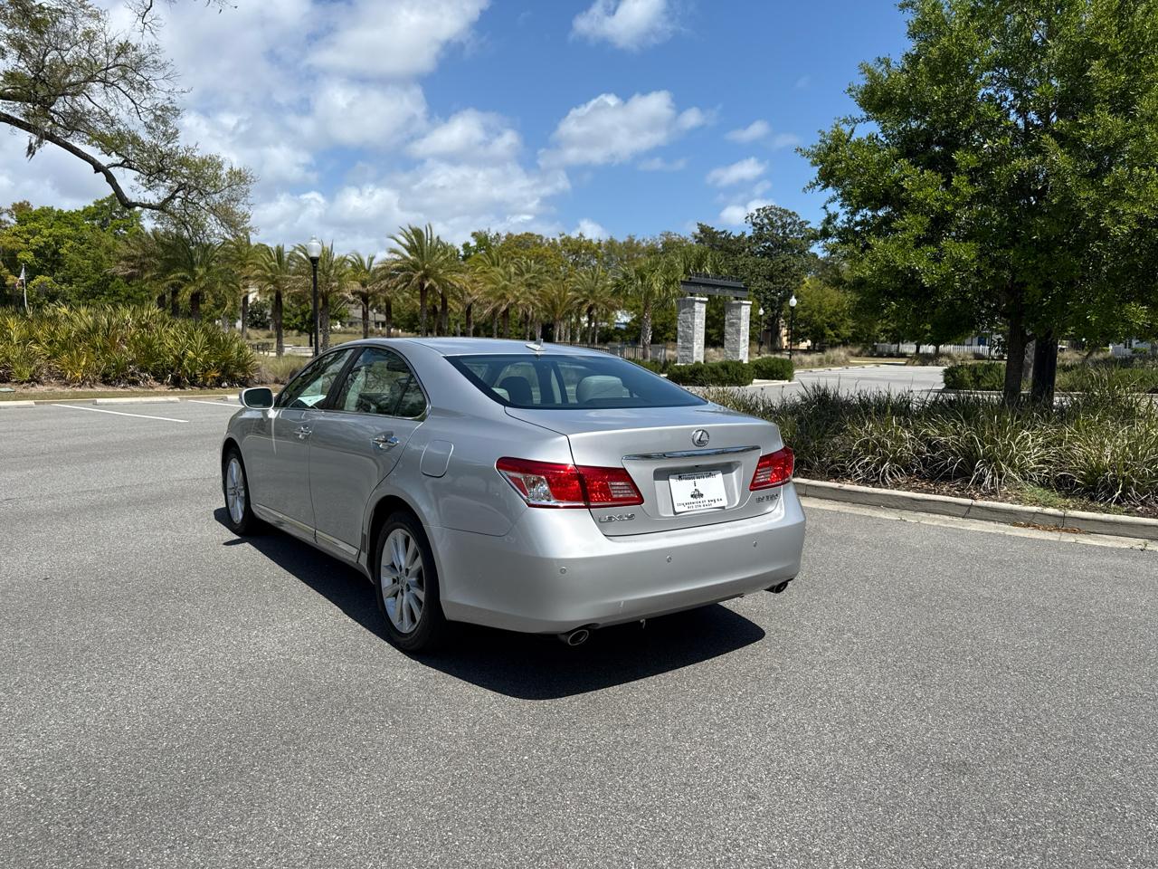 Lexus ES 350 Sedan 2010