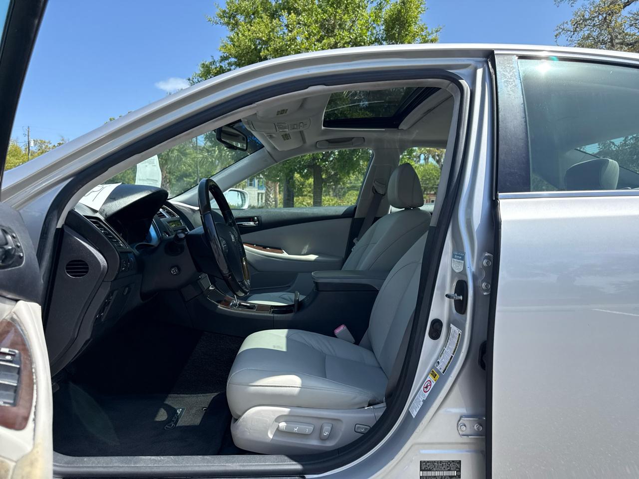 Lexus ES 350 Sedan 2010