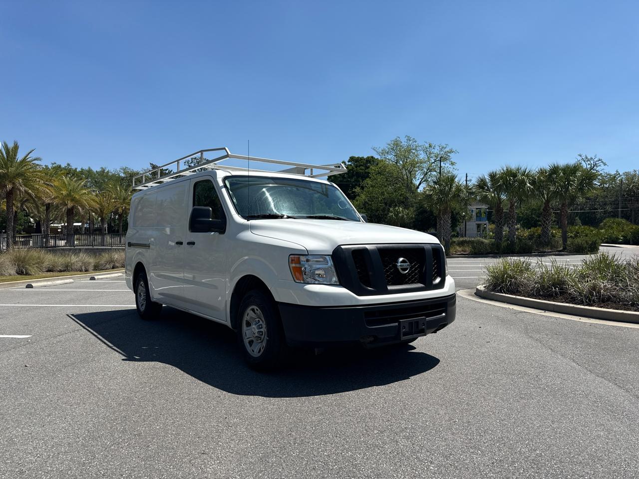 Nissan NV Cargo 2500 HD S V6 2021