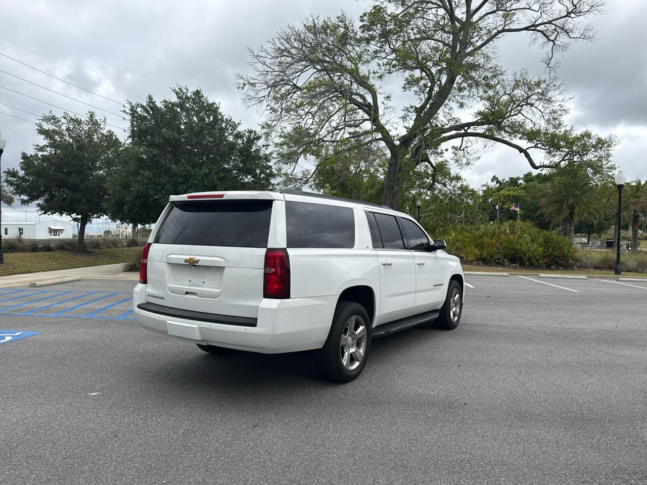 Chevrolet Suburban LT 2WD 2017