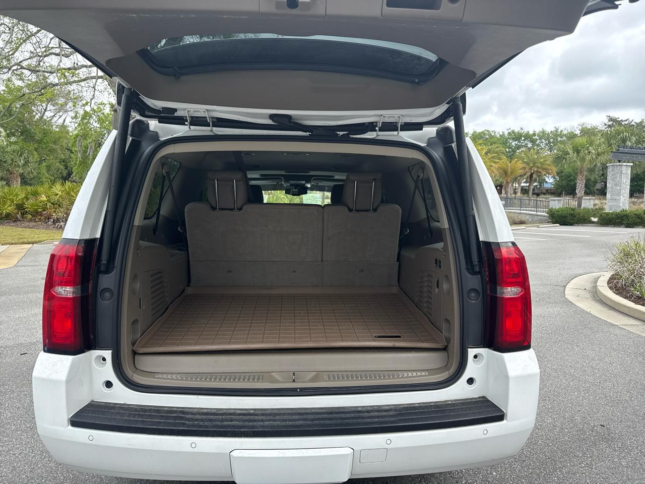 Chevrolet Suburban LT 2WD 2017