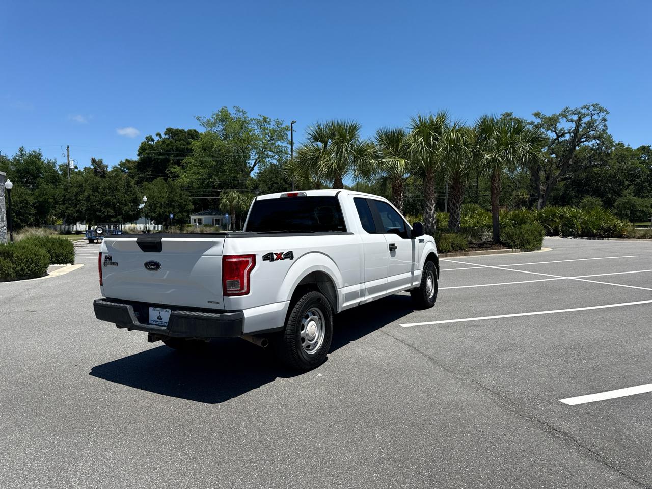 Ford F-150 XL SuperCab 6.5-ft. Bed 4WD 2016