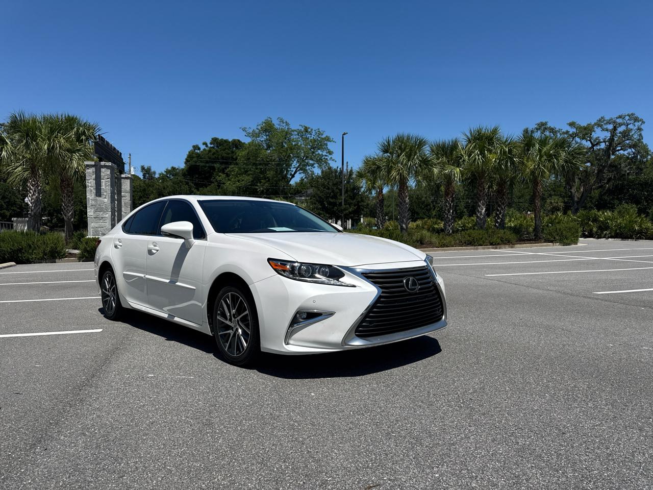 Lexus ES 350 Sedan 2017