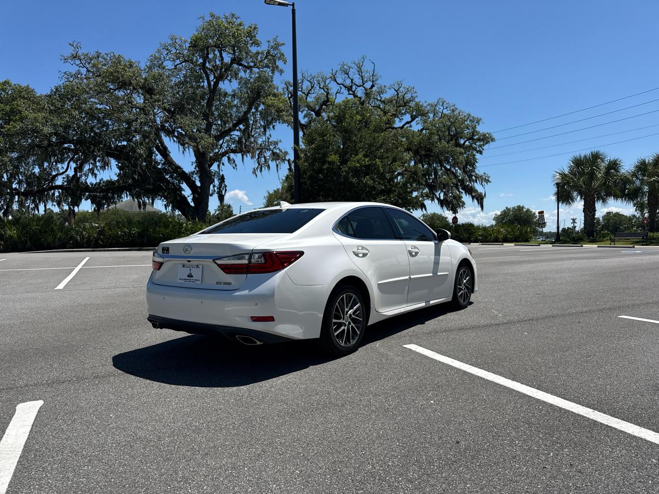 Lexus ES 350 Sedan 2017
