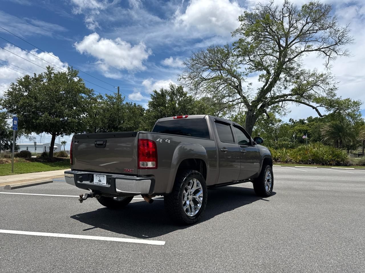 GMC Sierra 1500 SLT Crew Cab 4WD 2013