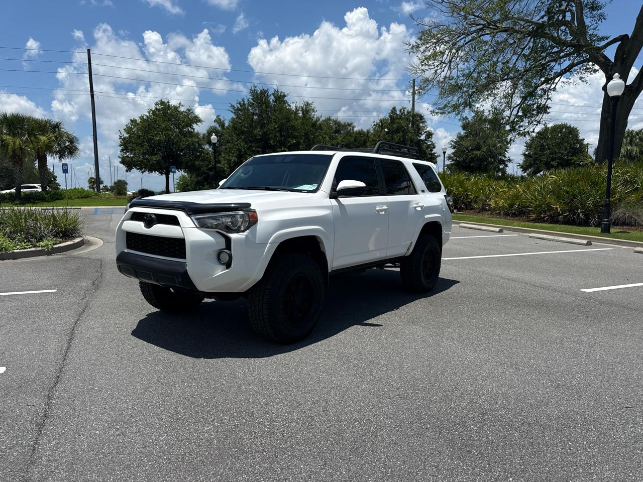 Toyota 4Runner SR5 2WD 2015