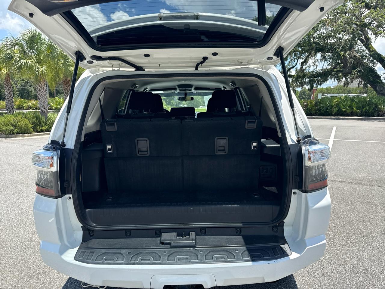 Toyota 4Runner SR5 2WD 2015