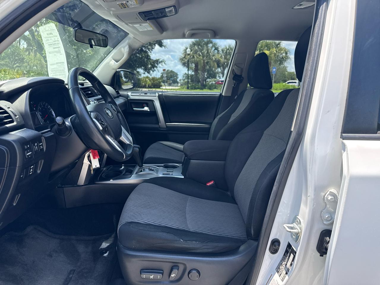 Toyota 4Runner SR5 2WD 2015