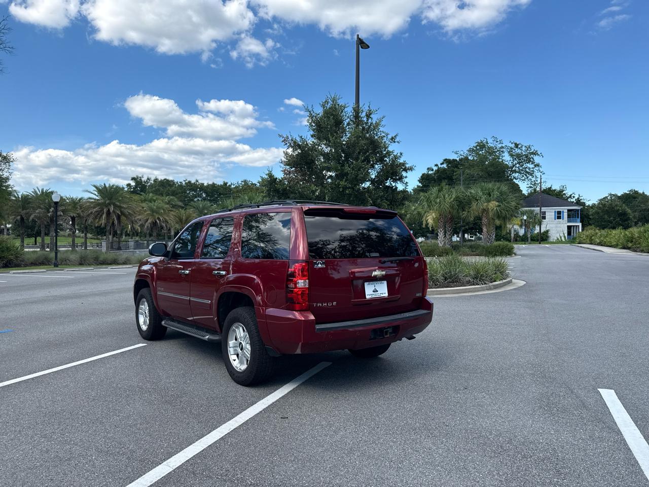 Chevrolet Tahoe LT 2WD 2011