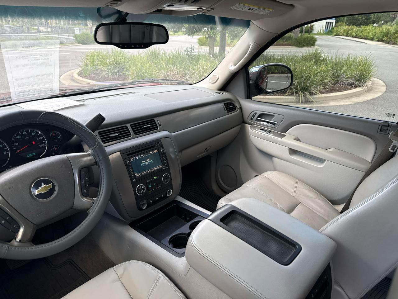 Chevrolet Tahoe LT 2WD 2011
