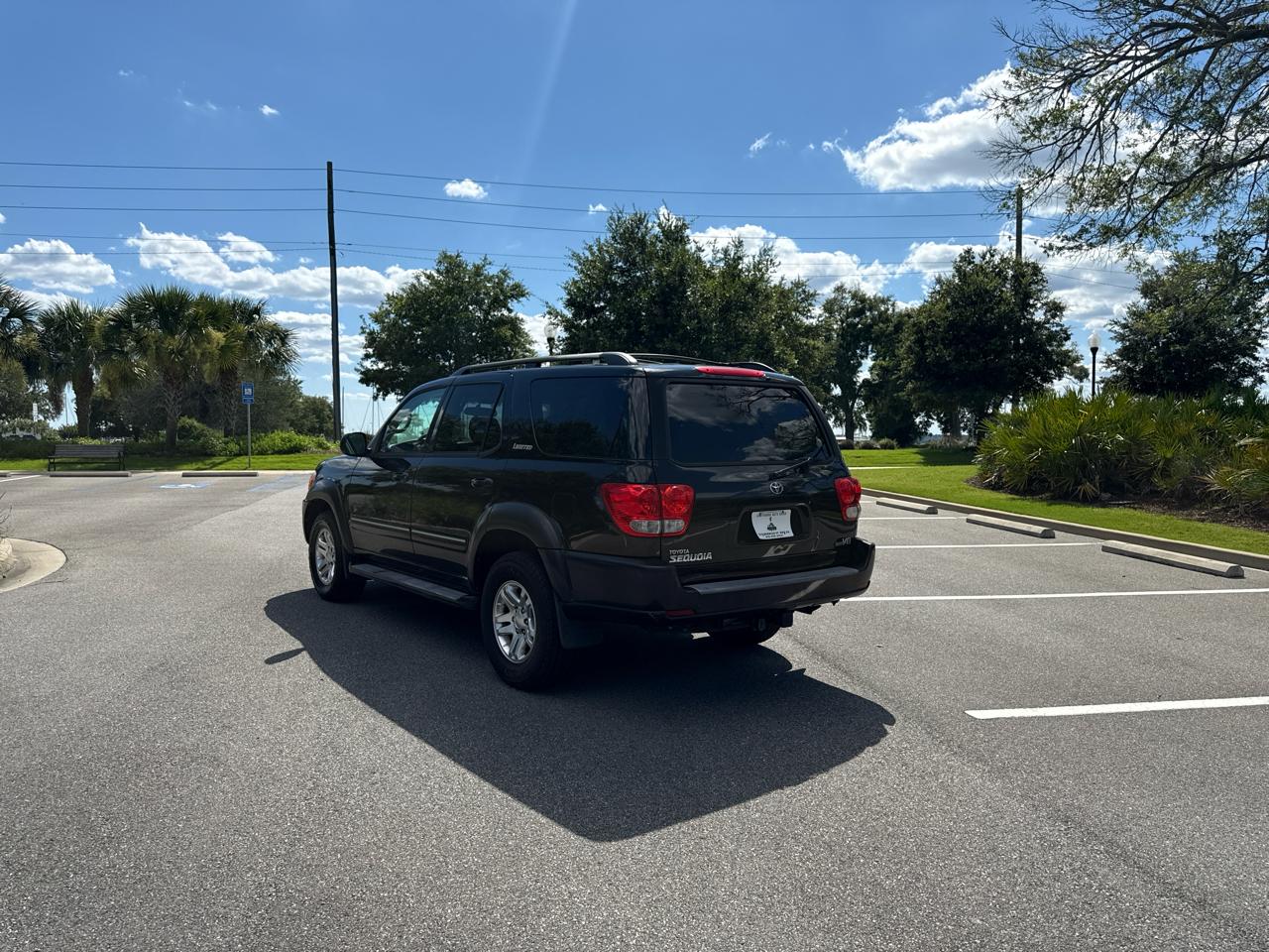 Toyota Sequoia Limited 2WD 2006