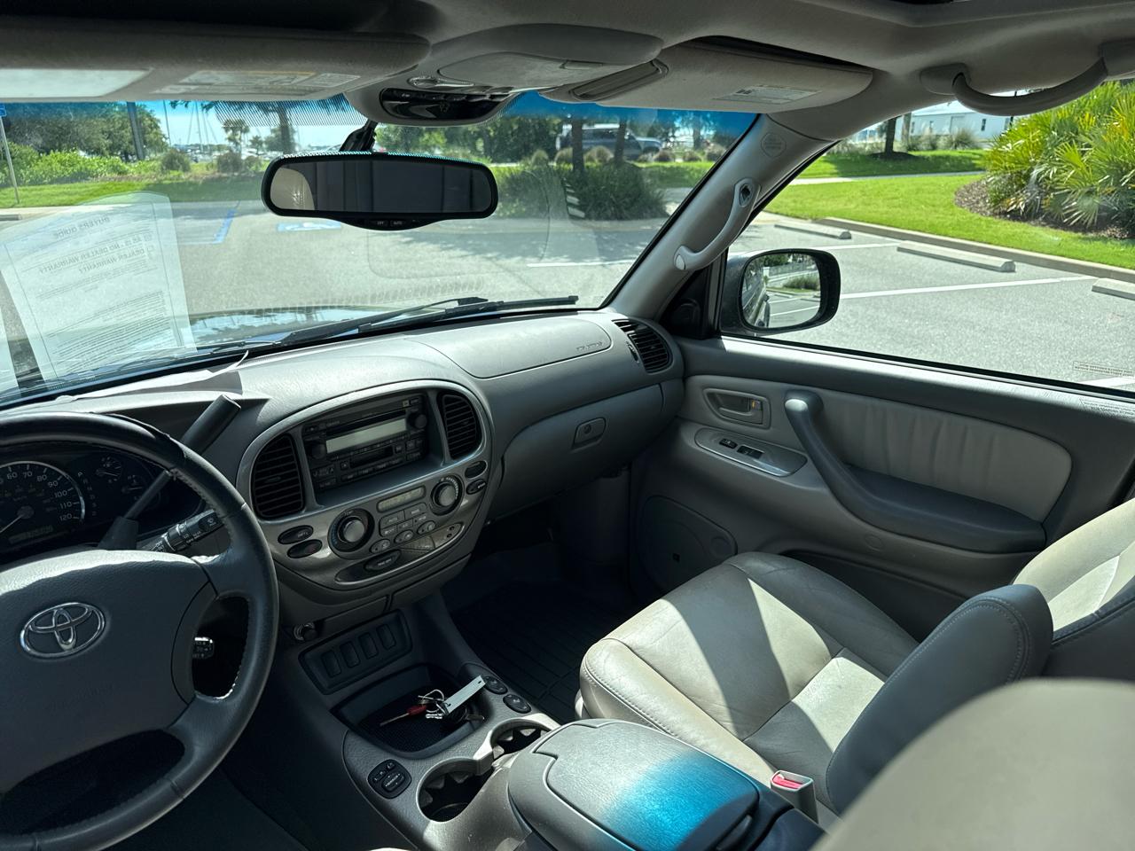Toyota Sequoia Limited 2WD 2006