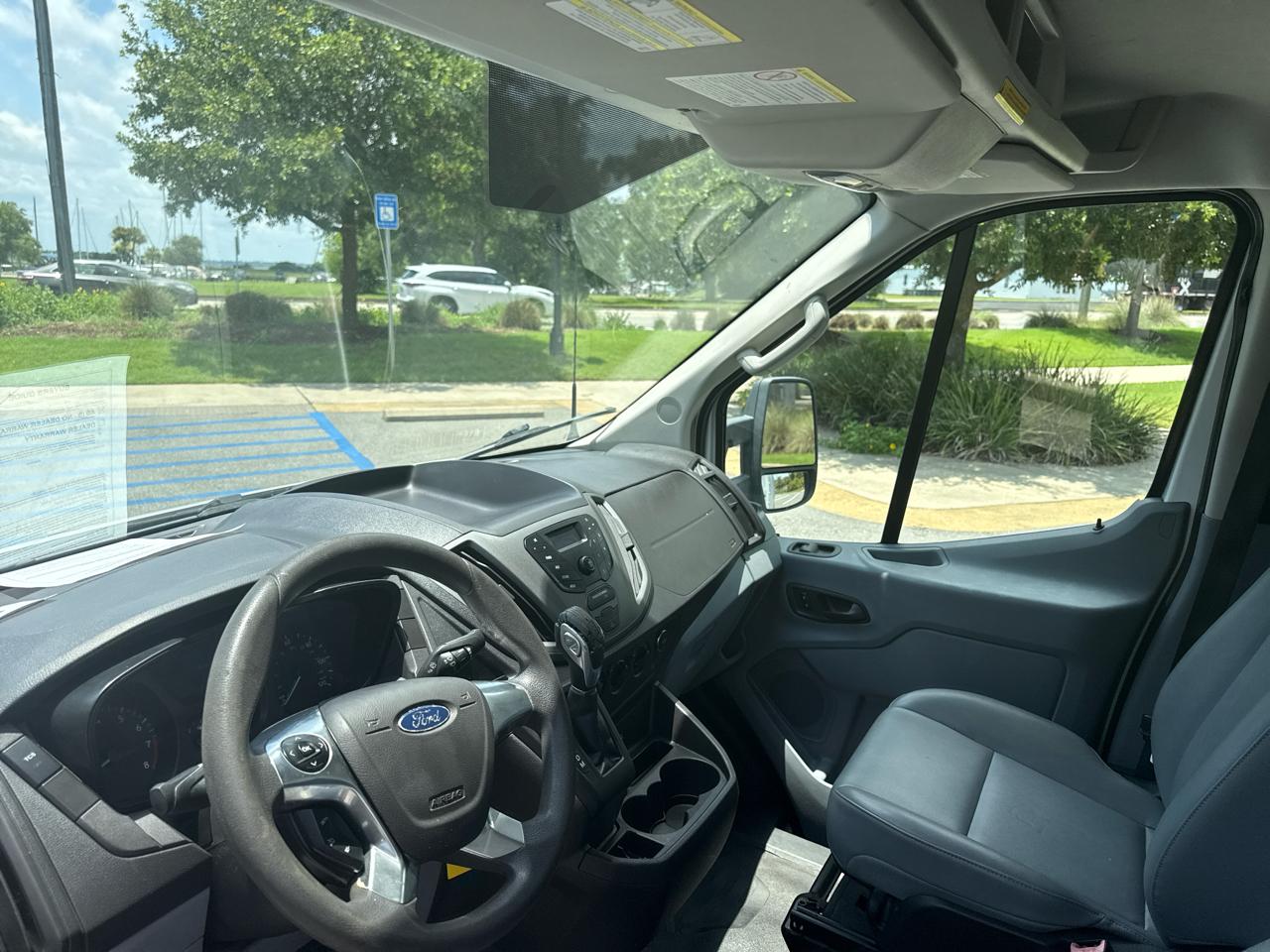 Ford Transit T-350 HD DRW 2015