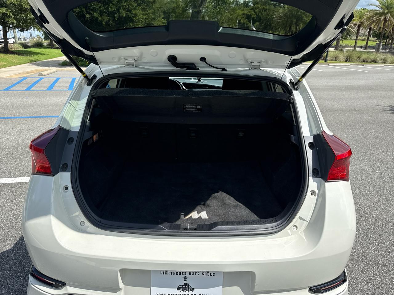 Scion iM 6M 2016