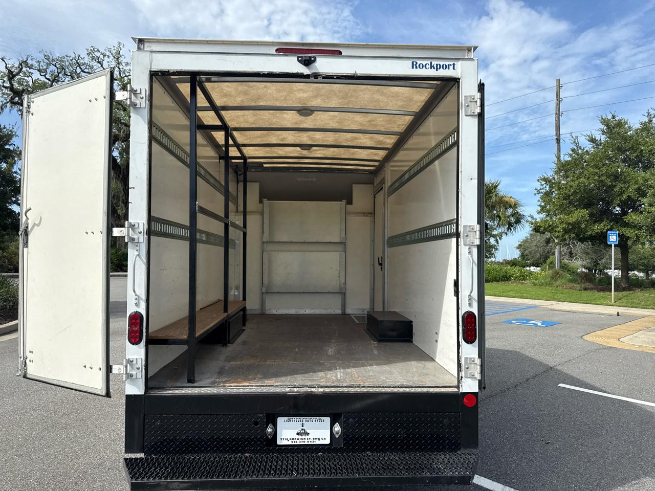 Chevrolet Express G3500 139" 2022