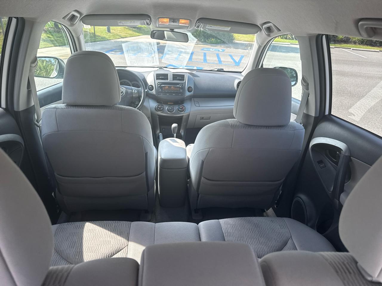 Toyota RAV4 Base I4 2WD 2012