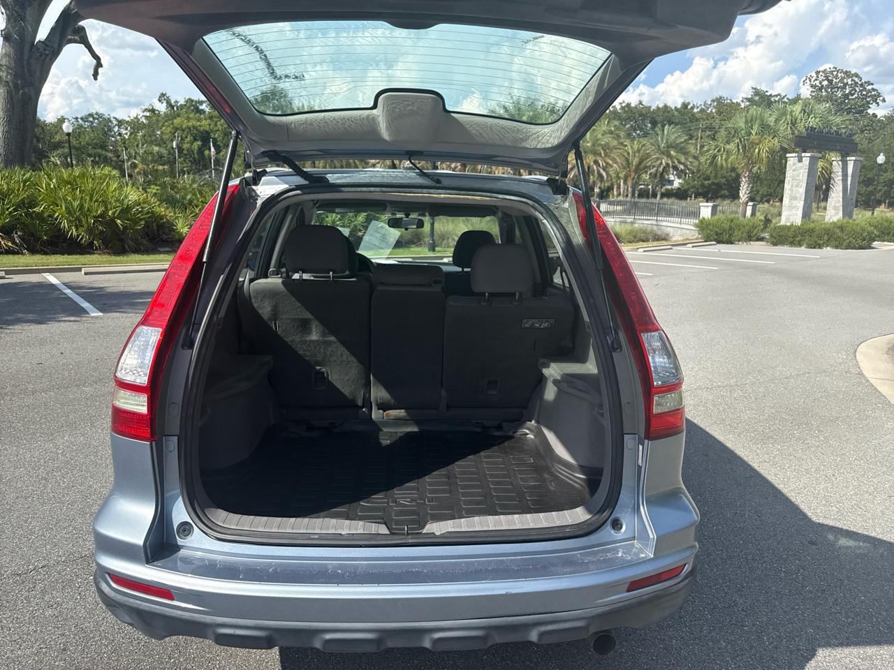 Honda CR-V LX 2WD 5-Speed AT 2011