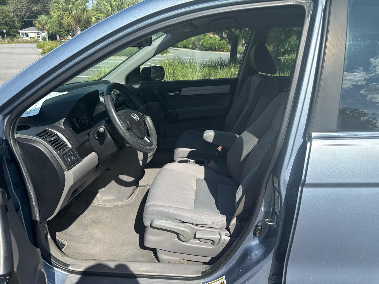 Honda CR-V LX 2WD 5-Speed AT 2011