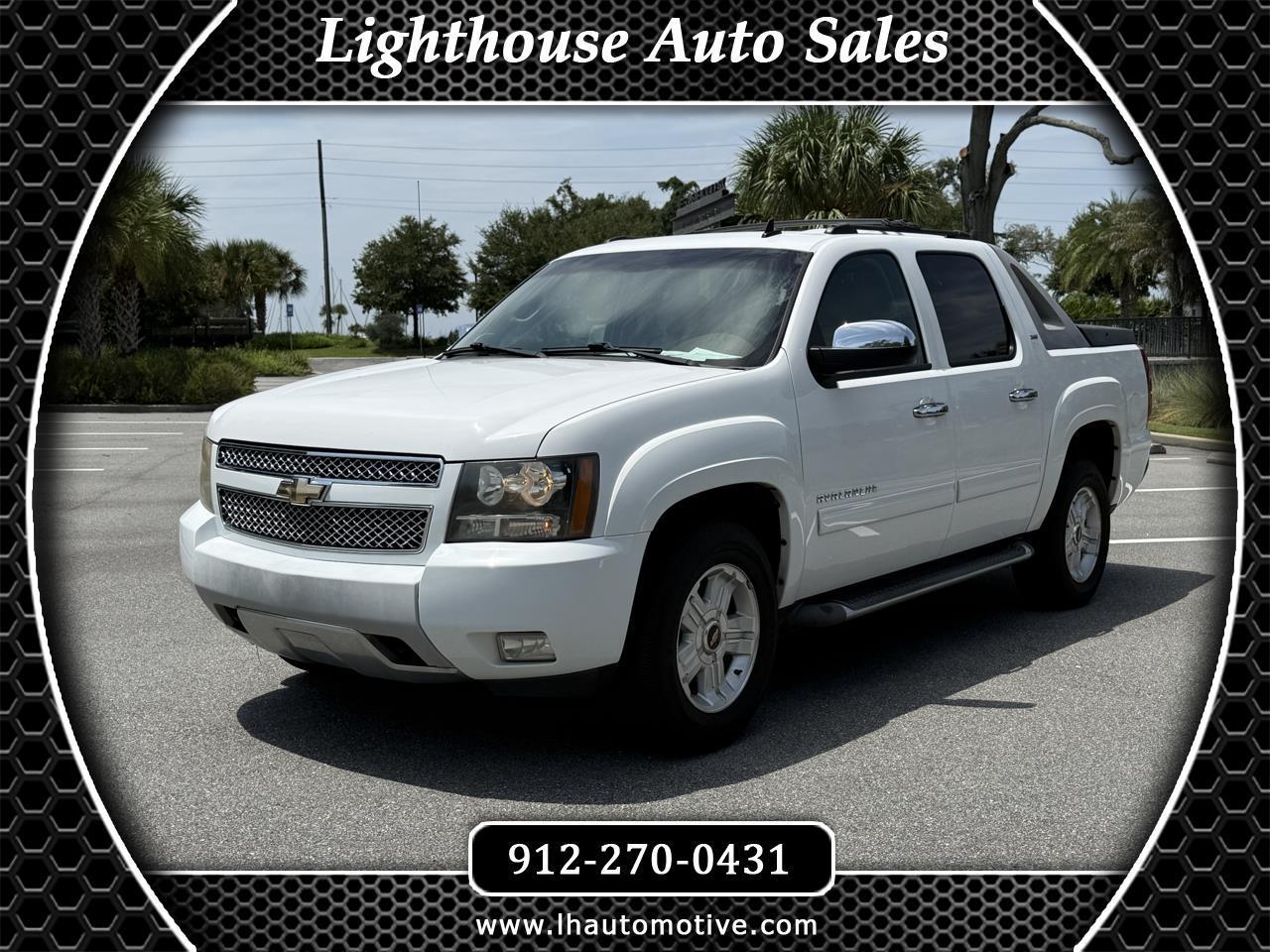 2011 Chevrolet Avalanche LT 2WD