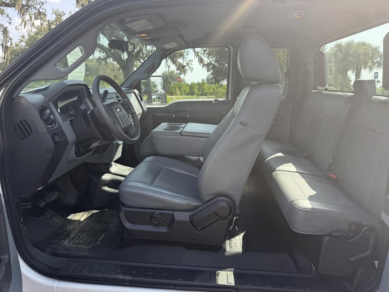 Ford F-250 SD XL SuperCab 2WD 2014