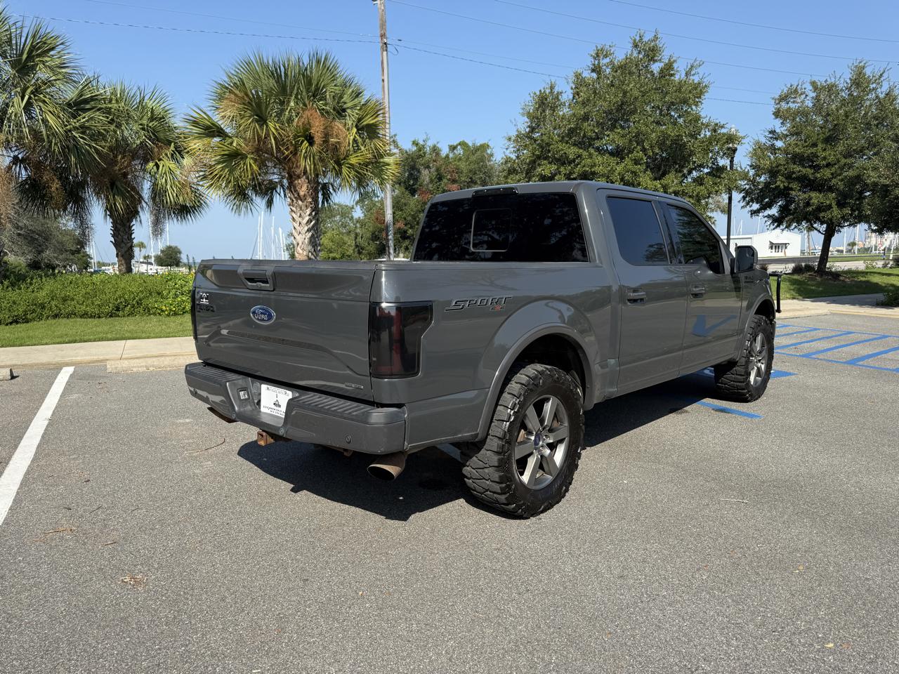 Ford F-150 XLT SuperCrew 5.5-ft. Bed 4WD 2016
