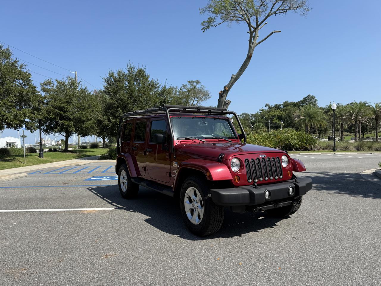 Jeep Wrangler Unlimited Sahara 4WD 2013