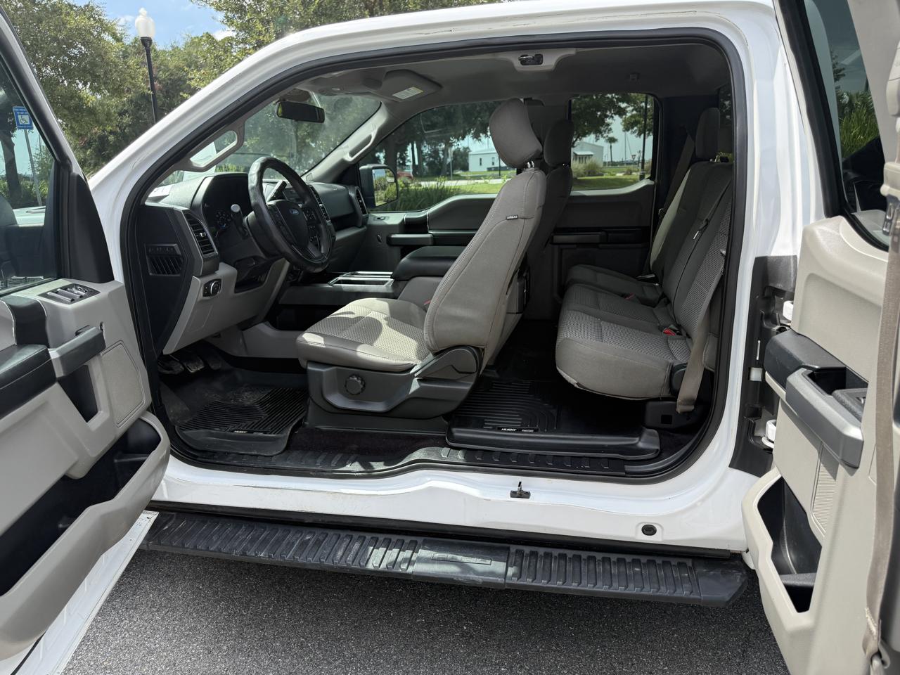 Ford F-150 XLT SuperCab 6.5-ft. Bed 4WD 2017
