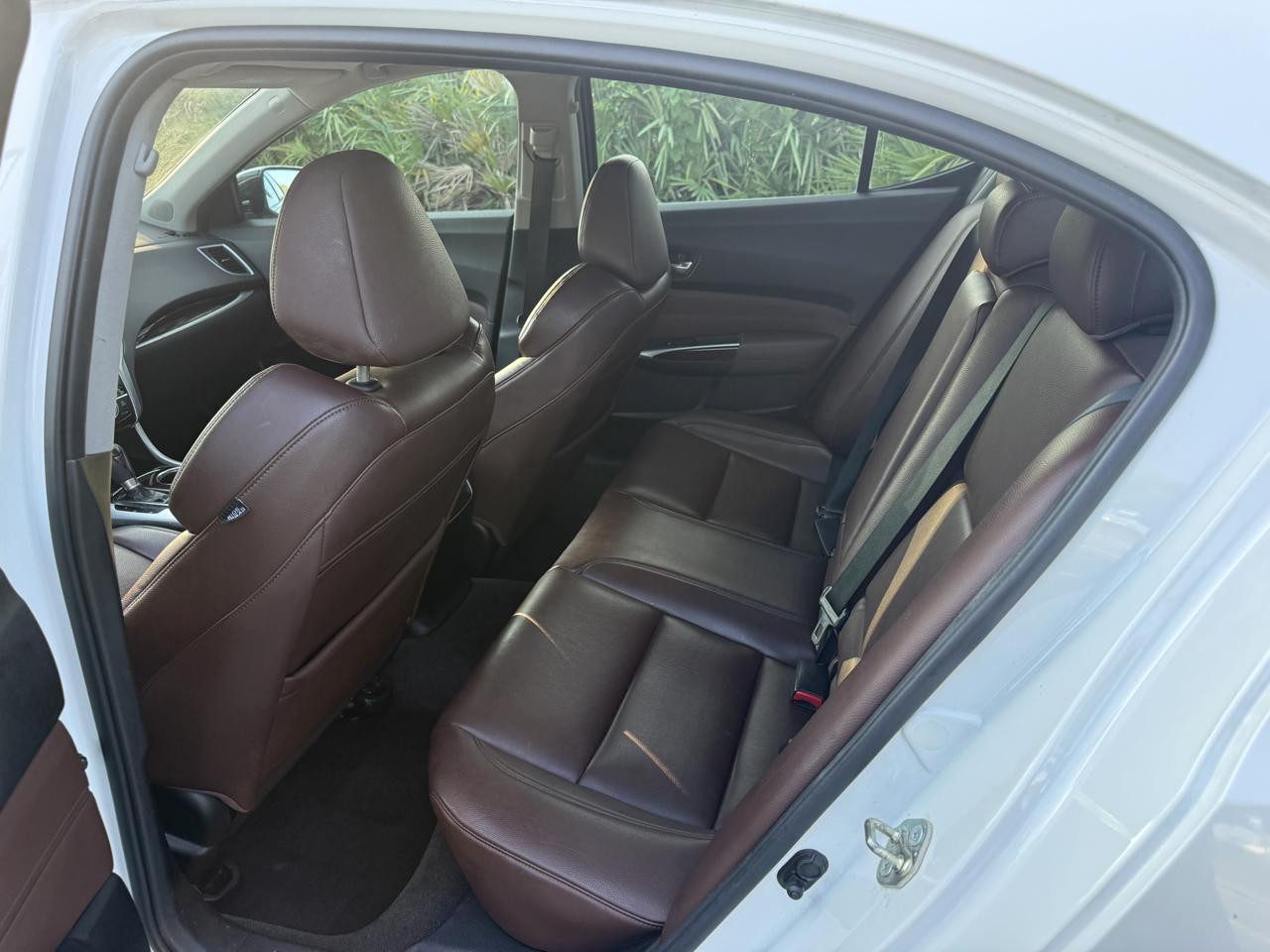 Acura TLX Base 2.4L 2015