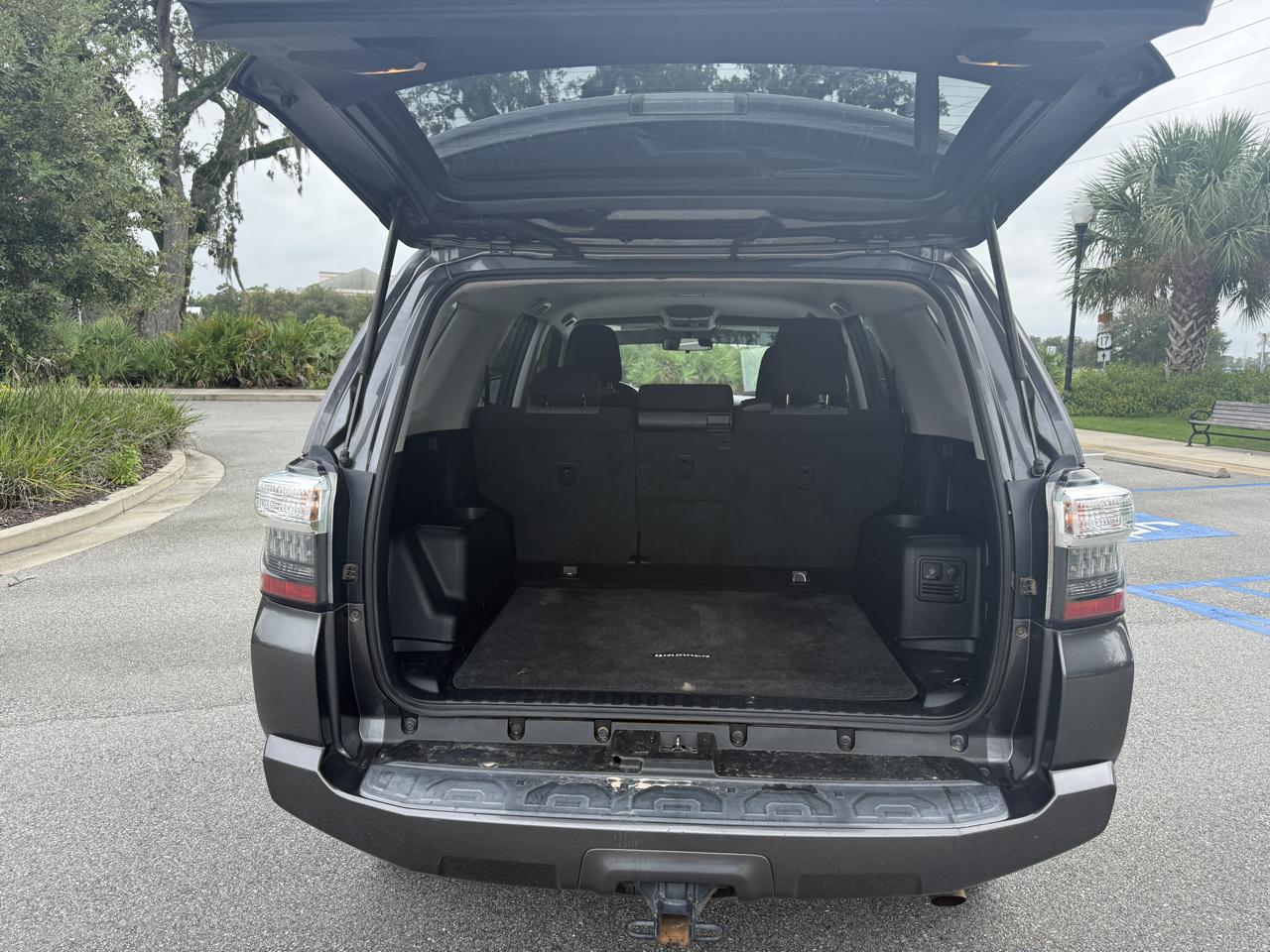 Toyota 4Runner SR5 2WD 2014