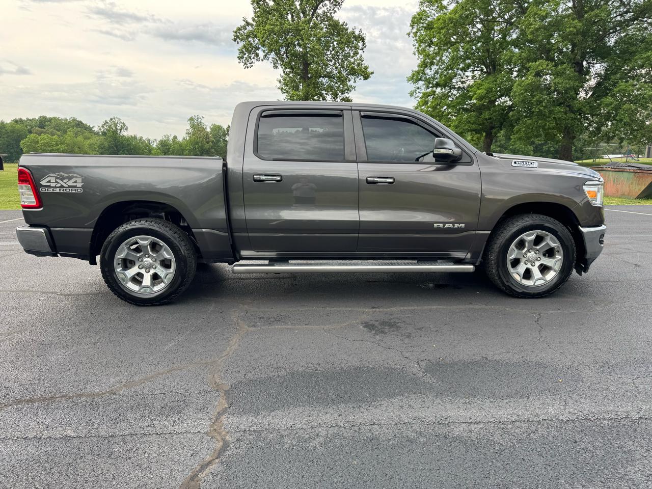 RAM 1500 Big Horn Crew Cab SWB 4WD 2019