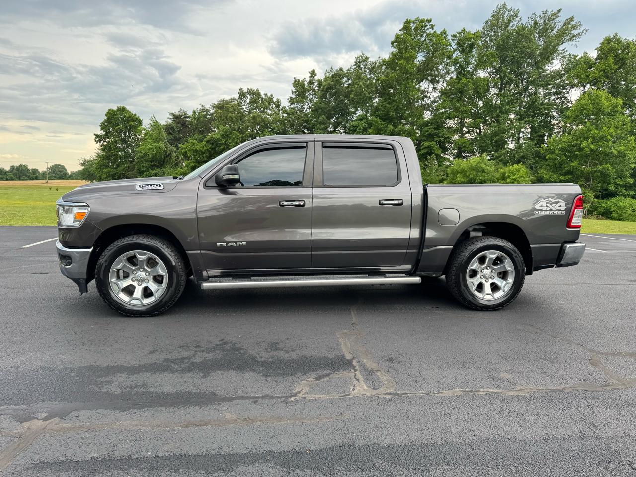RAM 1500 Big Horn Crew Cab SWB 4WD 2019