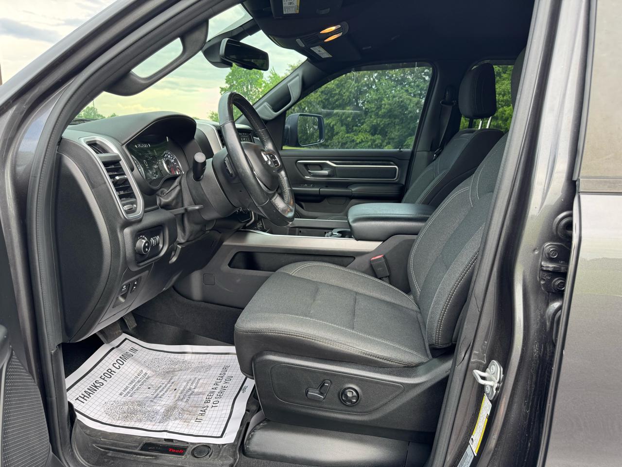 RAM 1500 Big Horn Crew Cab SWB 4WD 2019